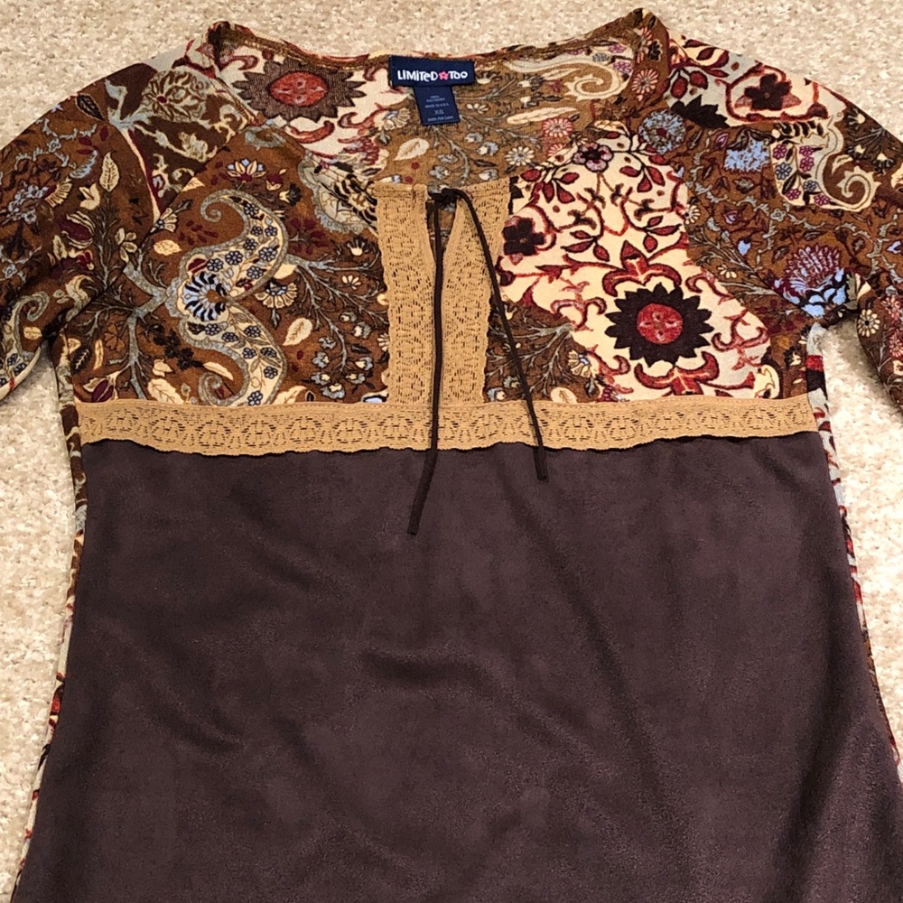 LIMITED TOO Faux Suede Paisley Top - Picture 2 of 7